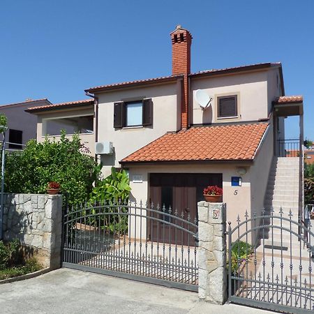 Apartmani Lili Mali Losinj Exterior photo