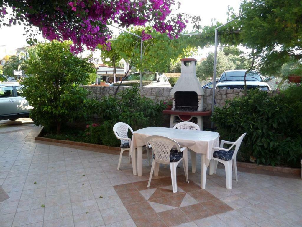 Apartmani Lili Mali Losinj Exterior photo