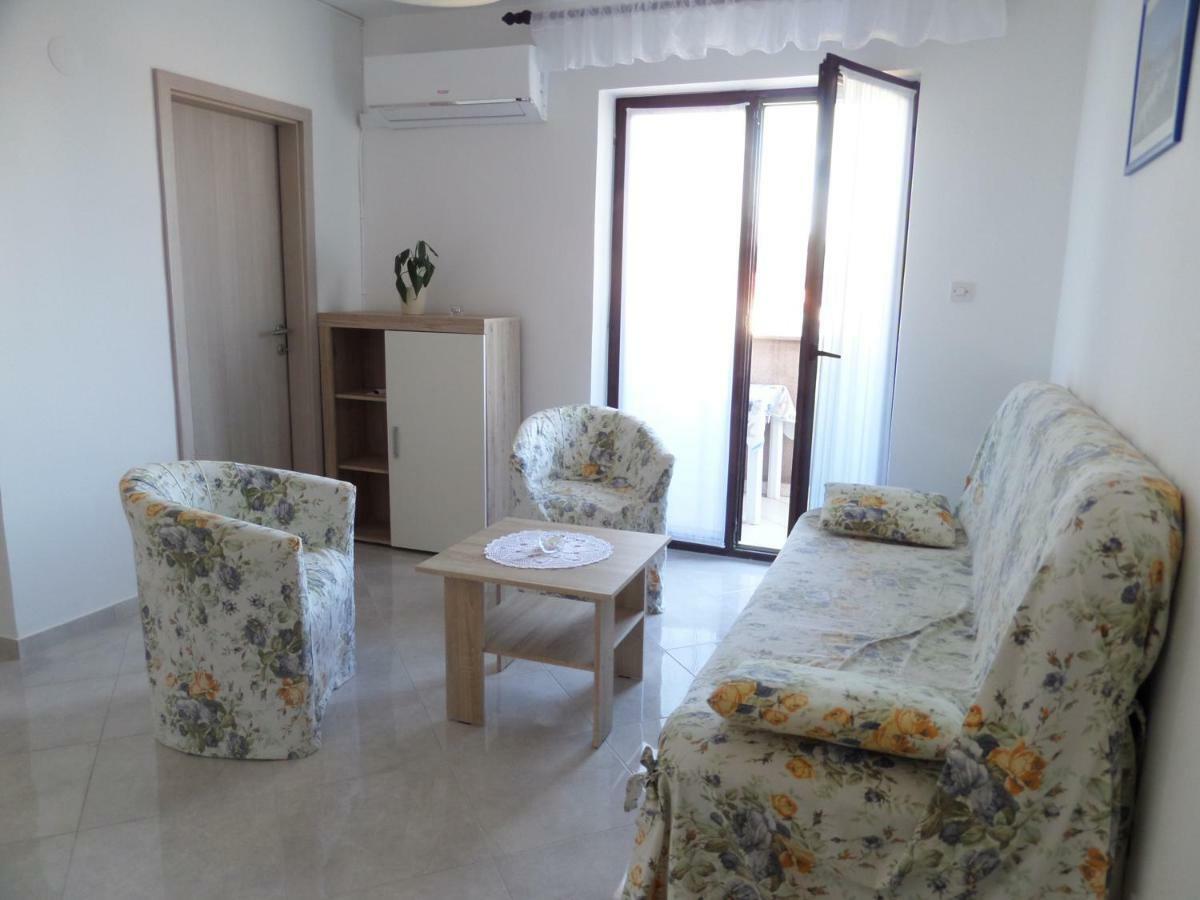 Apartmani Lili Mali Losinj Exterior photo